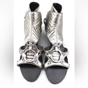 NAUGHTY MONKEY One Way Ticket Pewter Metallic Leather Gladiator Sandals 8.5 New